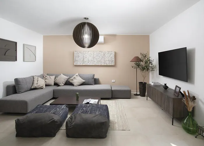 Ridollin Villa